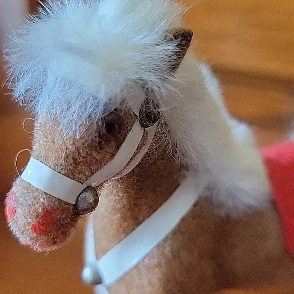 Vintage Flocked Horse - Picture 9 of 11